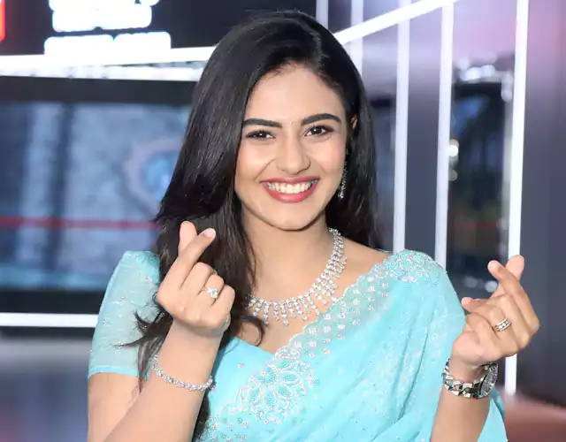 Nayan Sarika at Vishnu Vinyasam Teaser Launch